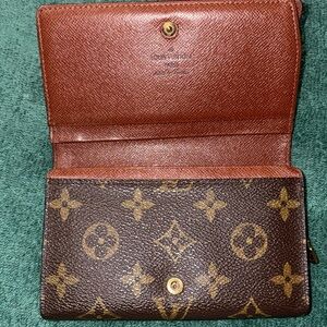 Louis Vuitton Tresor Wallet